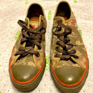 Army green converse shoes size 7 women